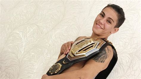 jessica andrade naked|Jessica Andrade not bothered by leaked nude photos; paid off。